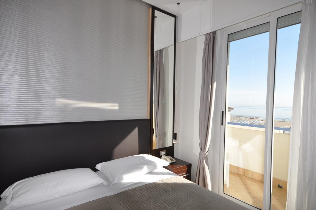 Hotel Adriatic&Beauty Rimini Luaran gambar