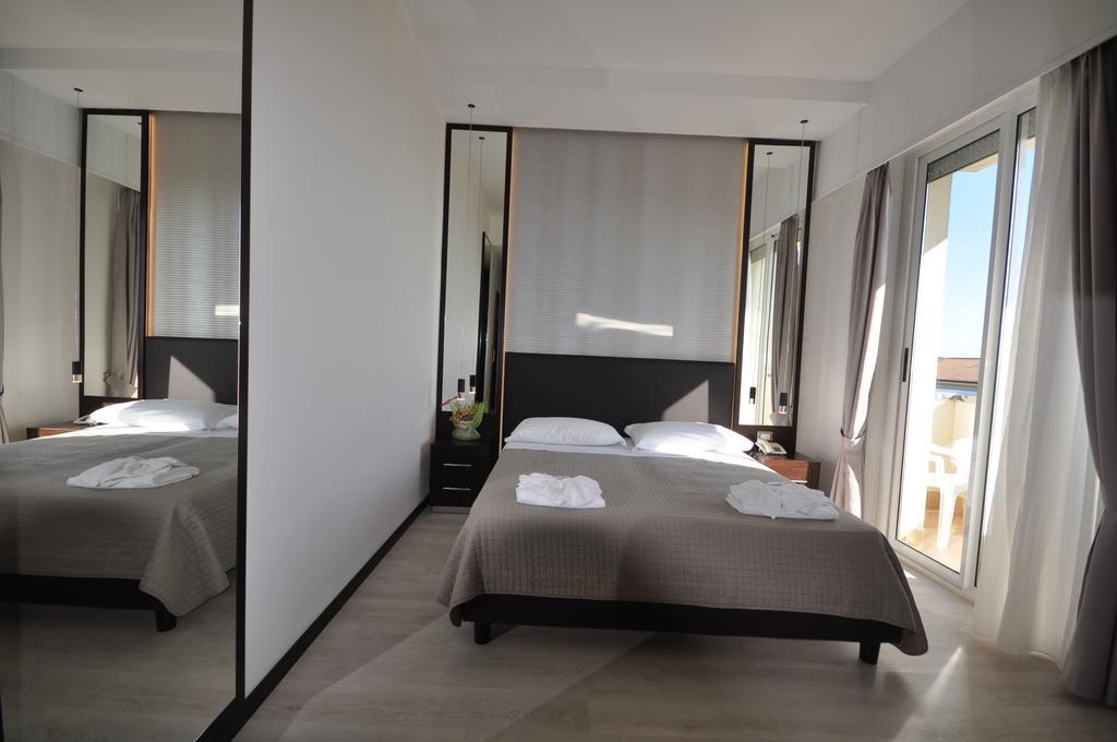 Hotel Adriatic&Beauty Rimini Luaran gambar